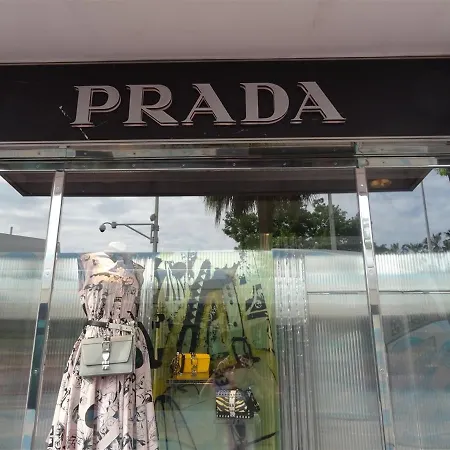 Rue St Antoine Cannes