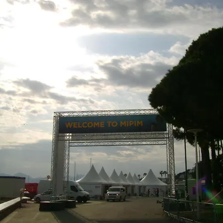 Rue St Antoine Apartament Cannes